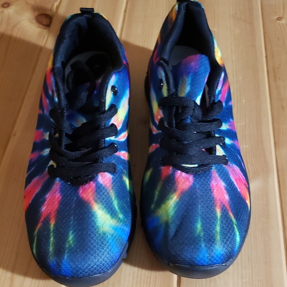 Tie dye shoes - Picture 2 of 4